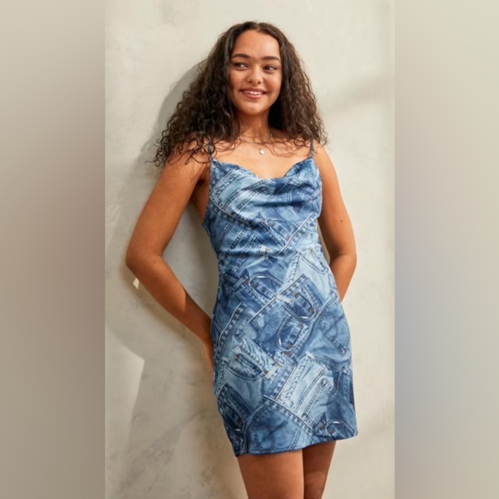 NWOT Urban Outfitters Mallory Cowl Neck Slip dress, Jean Print Sz.L. SEXY, SOFT